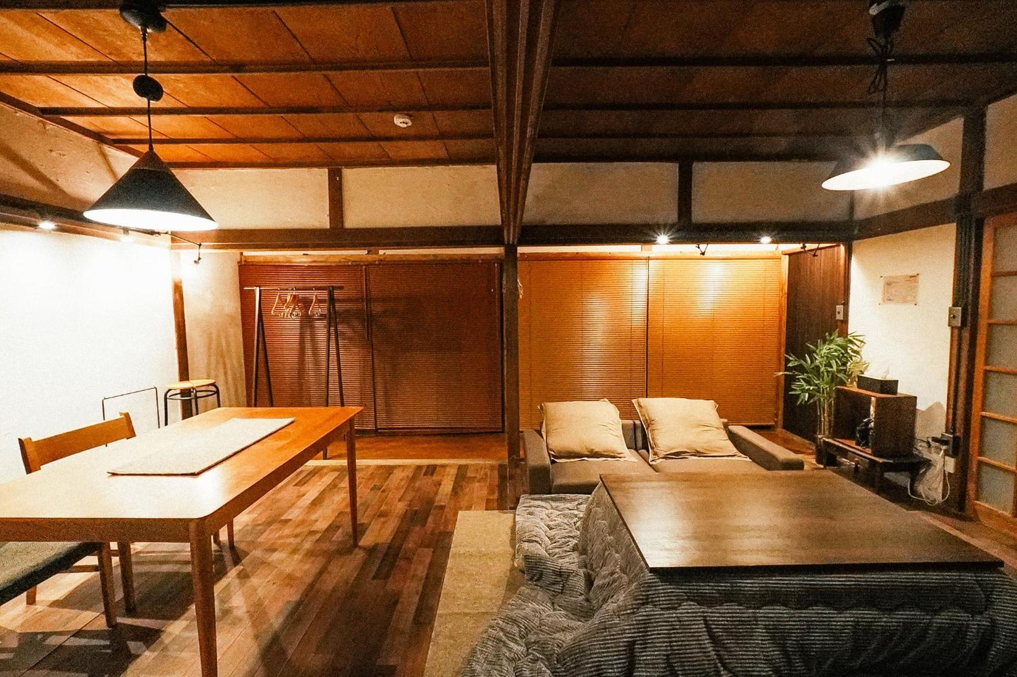 松本市の一棟貸し切りできる古民家 Екстер'єр фото