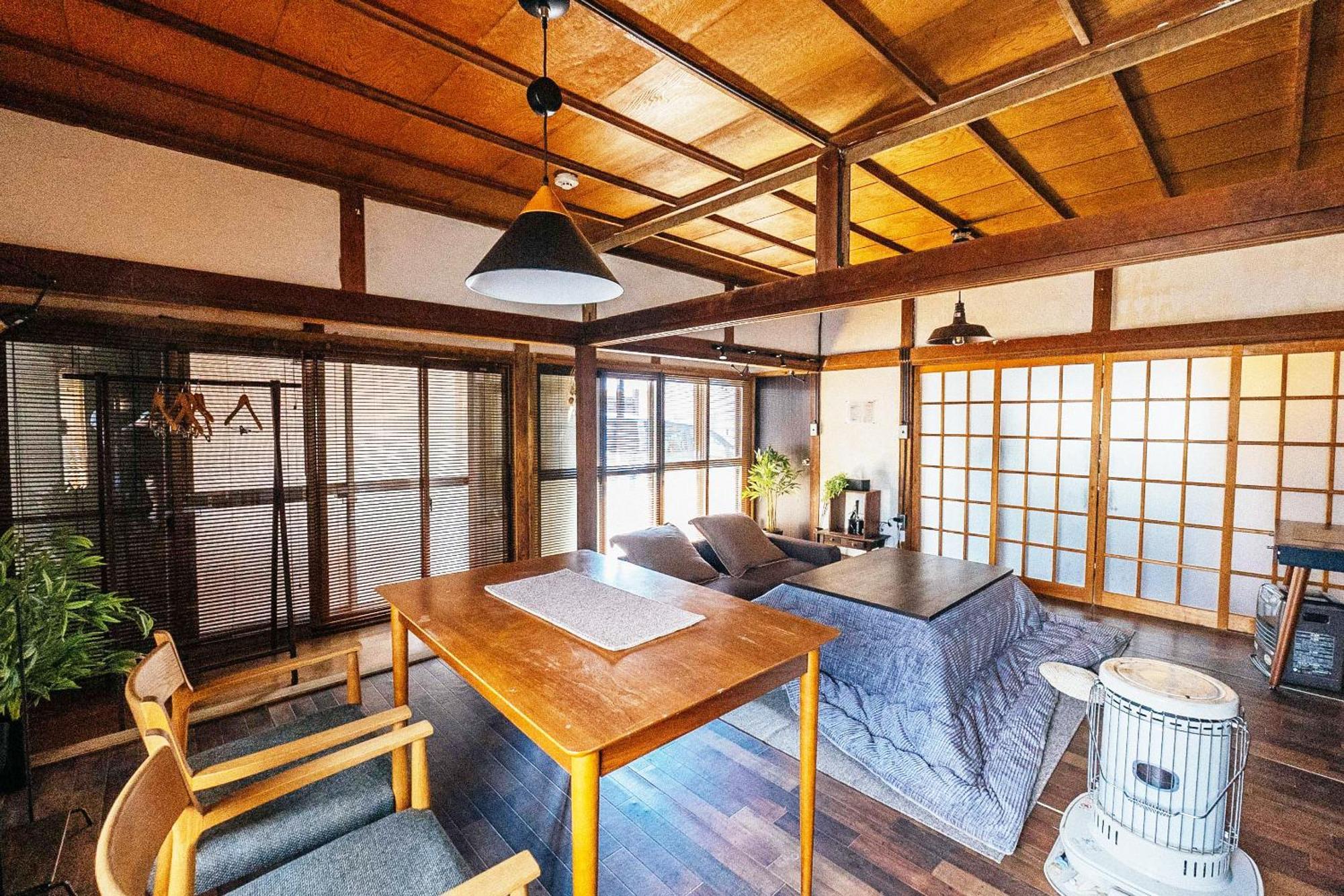 松本市の一棟貸し切りできる古民家 Екстер'єр фото
